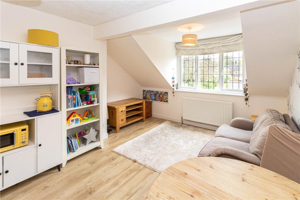 Additional image 16 of Magnolia Close, Park Street, St. Albans, AL2