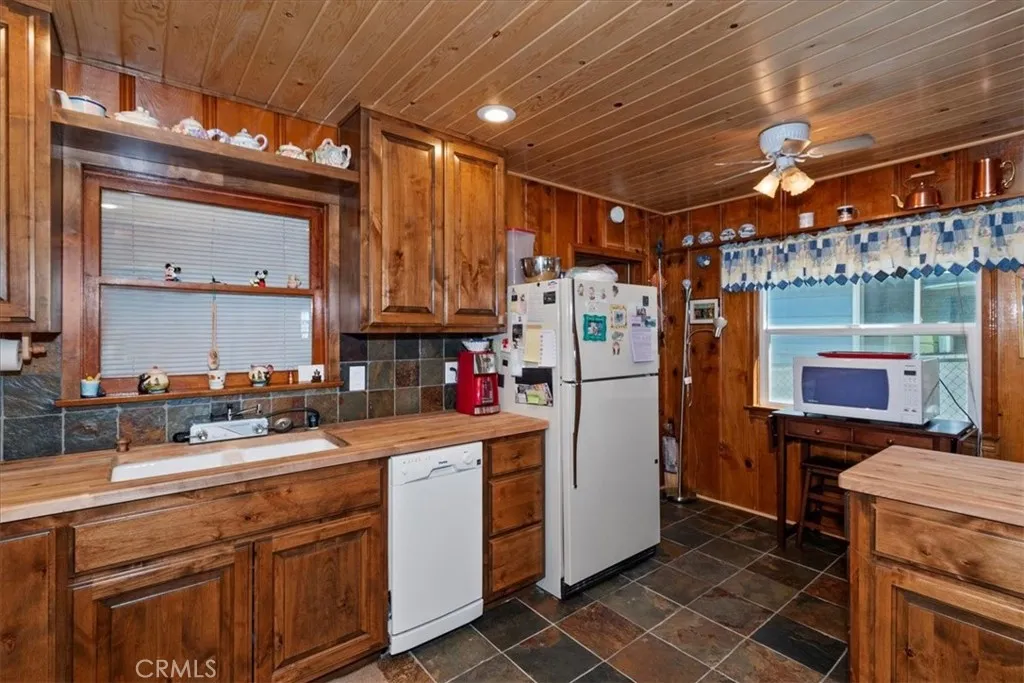 Additional image 9 of 40226 Guinan Ln, Big Bear Lake, CA 92315