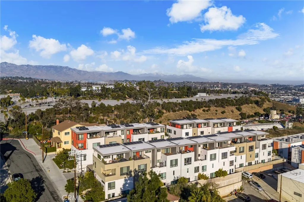 Additional image 68 of 1056 N Joels Pl, Los Angeles, CA 90012