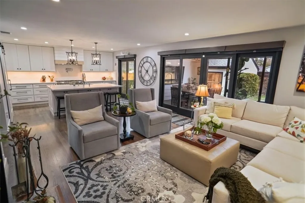 Additional image 3 of 606 Uclan Drive, Burbank, CA 91504