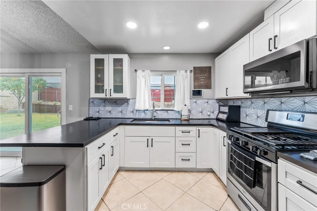 Additional image 43 of 1648 W Wedgewood St, Rialto, CA 92376