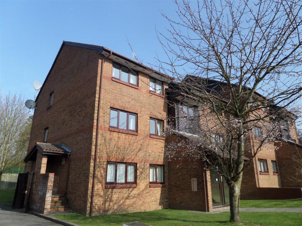 Additional image 9 of Tudor Close, Hatfield