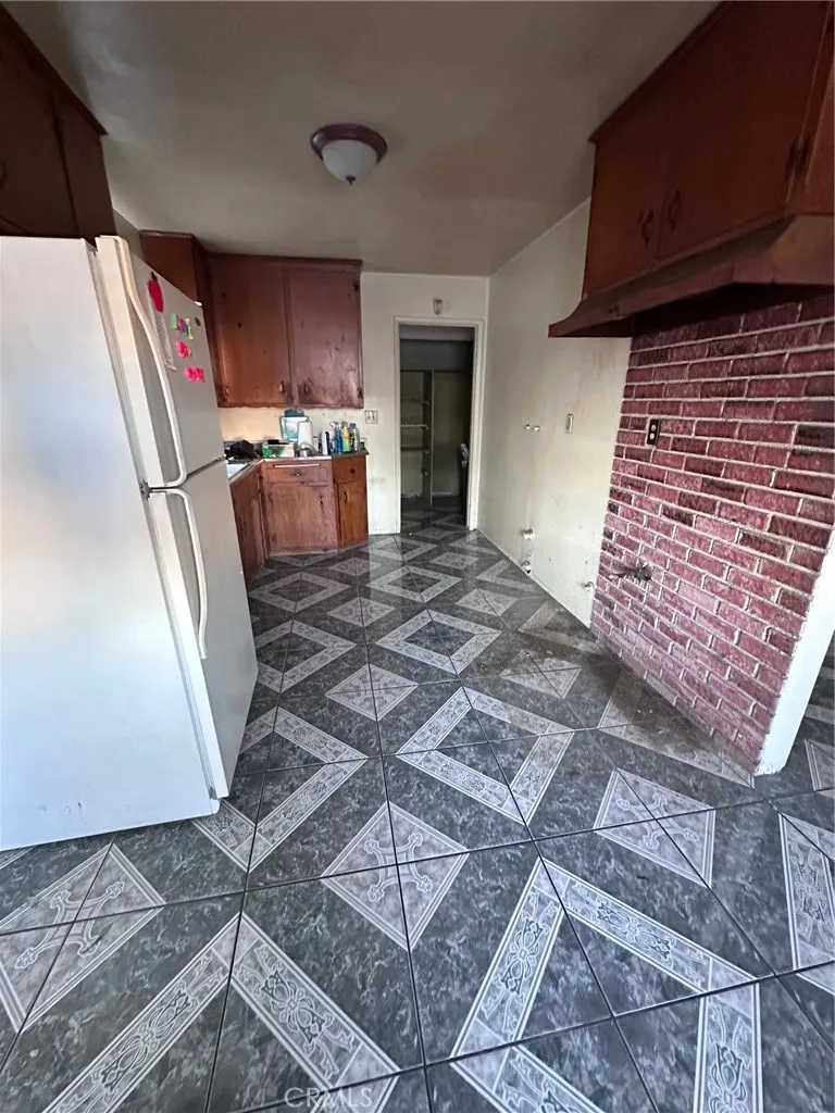 Additional image 18 of 262 N Larch Avenue, Rialto, CA 92376