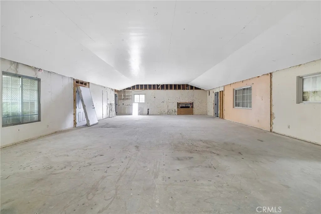 Additional image 34 of 24311 Wabuska St, Newhall, CA 91321