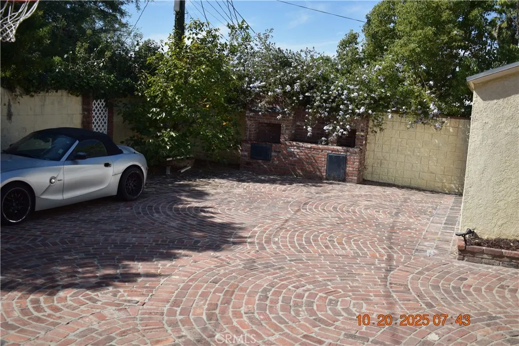 Additional image 21 of 1009 S Rimpau Blvd, Los Angeles, CA 90019