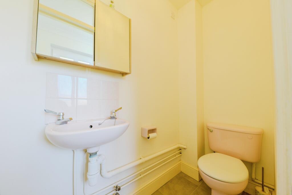 Additional image 13 of Ottway Walk, Welwyn, AL6