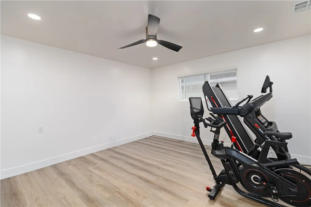 Additional image 26 of 5439 Gentry Avenue, Valley Village, CA 91607