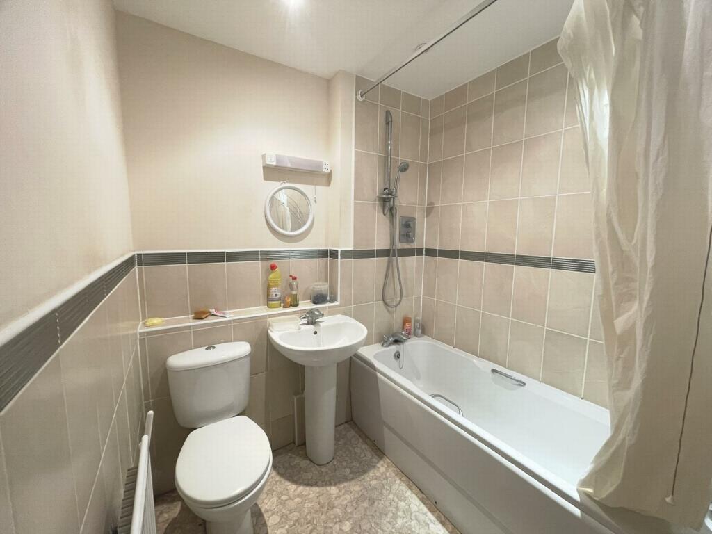 Additional image 11 of Dragon Road, Hatfield, AL10