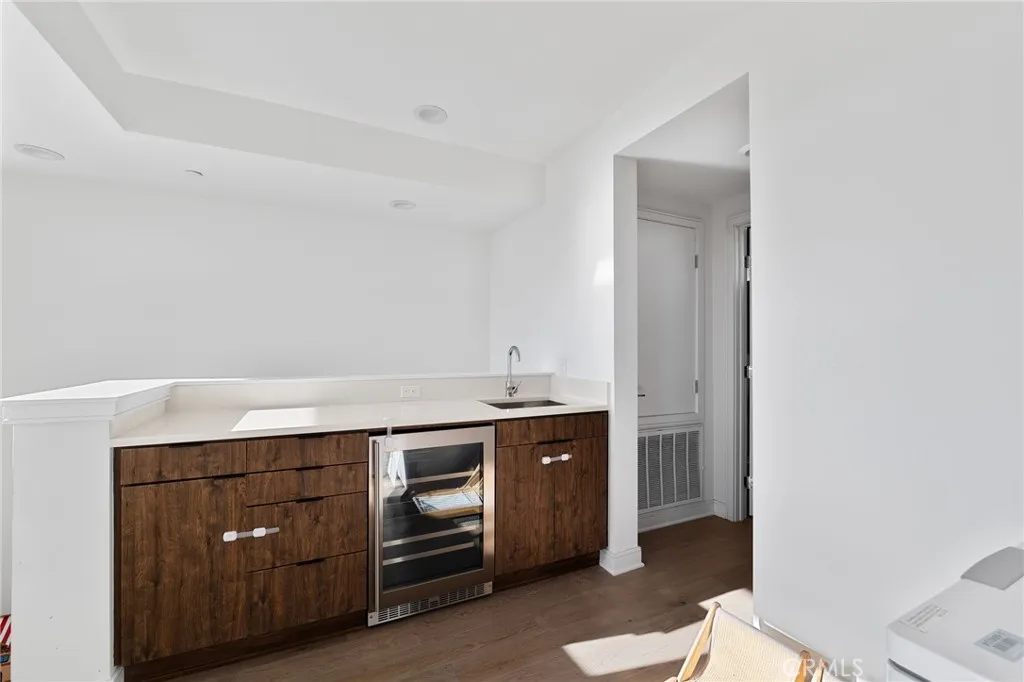 Additional image 11 of 1056 N Joels Pl, Los Angeles, CA 90012