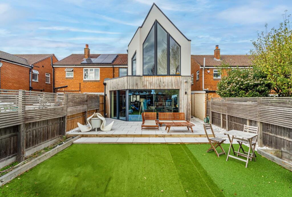 Additional image 26 of Nelson Avenue, St. Albans, Hertfordshire, AL1