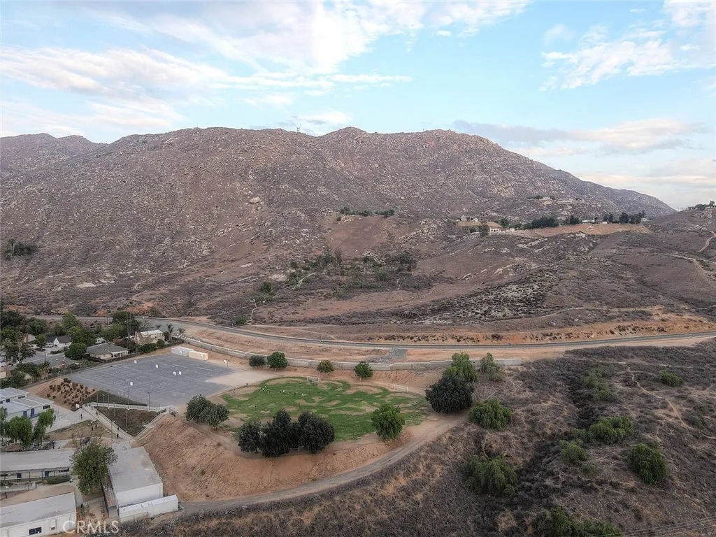 Additional image 52 of 4530 Watkins Dr, Riverside, CA 92507