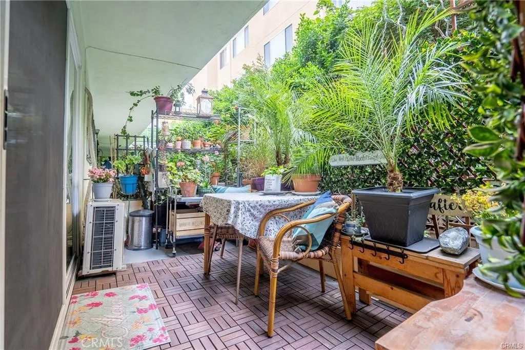 Additional image 24 of 446 S St Andrews Pl, Los Angeles, CA 90020