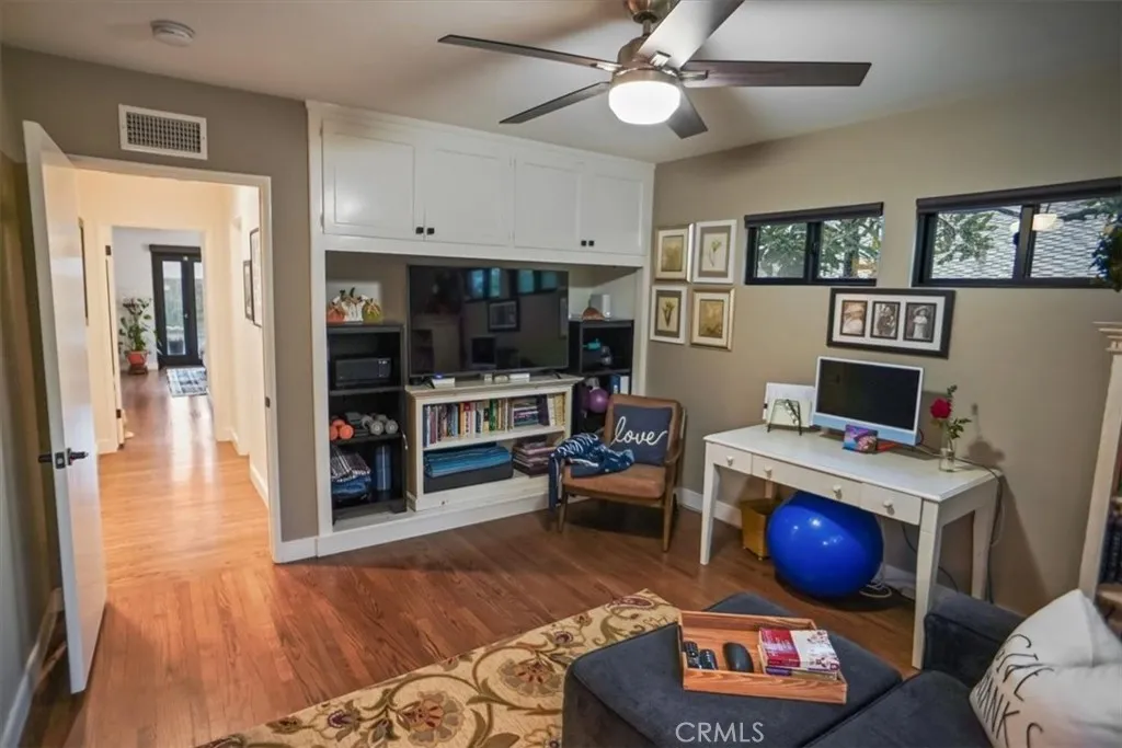 Additional image 30 of 606 Uclan Drive, Burbank, CA 91504