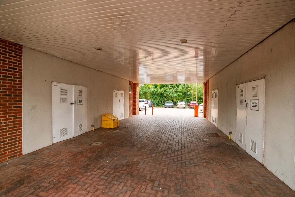 Additional image 11 of Russet Drive, St. Albans, Hertfordshire, AL4