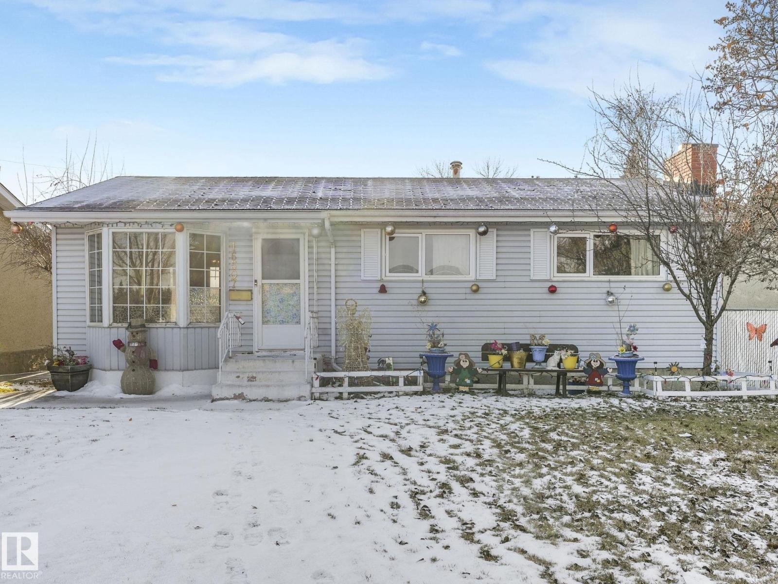 16507 91 AV NW|Edmonton, Alberta T5R5A3