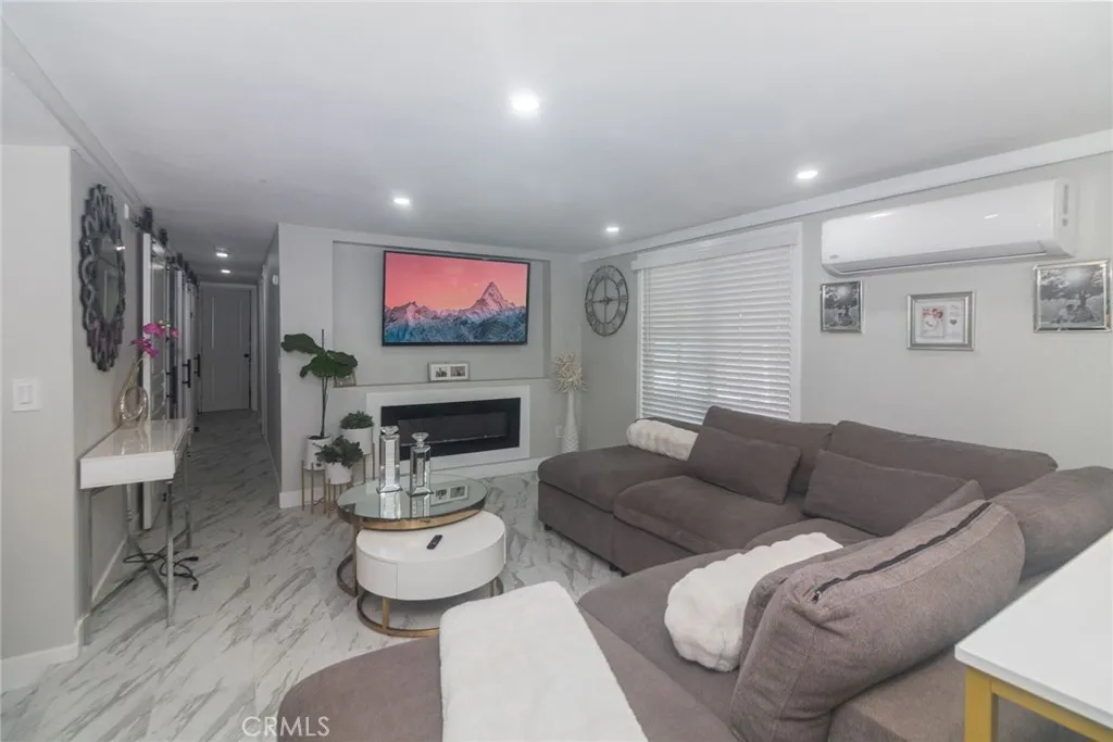 Additional image 10 of 133 S De Soto Ln, Tustin, CA 92780