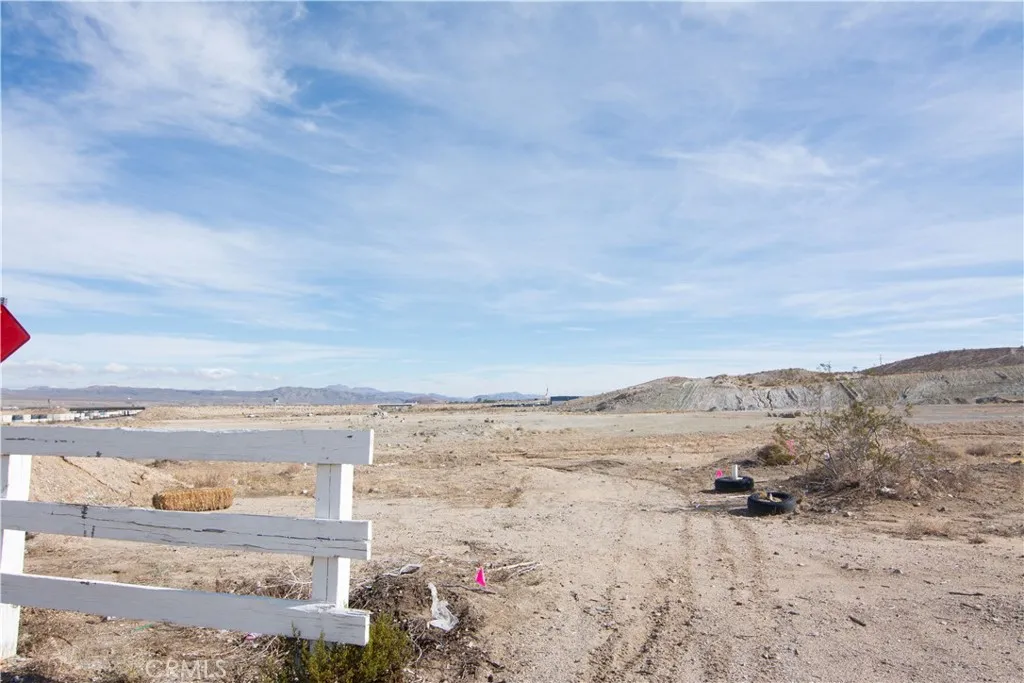 Additional image 6 of 25682 Anderson Ave, Barstow, CA 92311