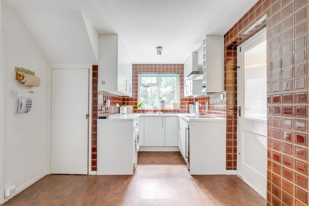 Additional image 7 of Elmoor Avenue, Welwyn, Hertfordshire, AL6 9PA