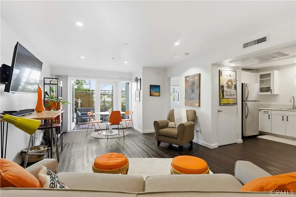 Additional image 2 of 834 E 4th Street Unit 29, Long Beach, CA 90802