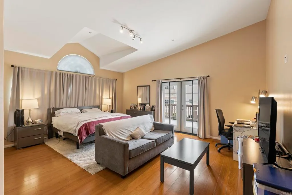 Additional image 79 of 535 F Avenue Unit 4, Coronado, CA 92118