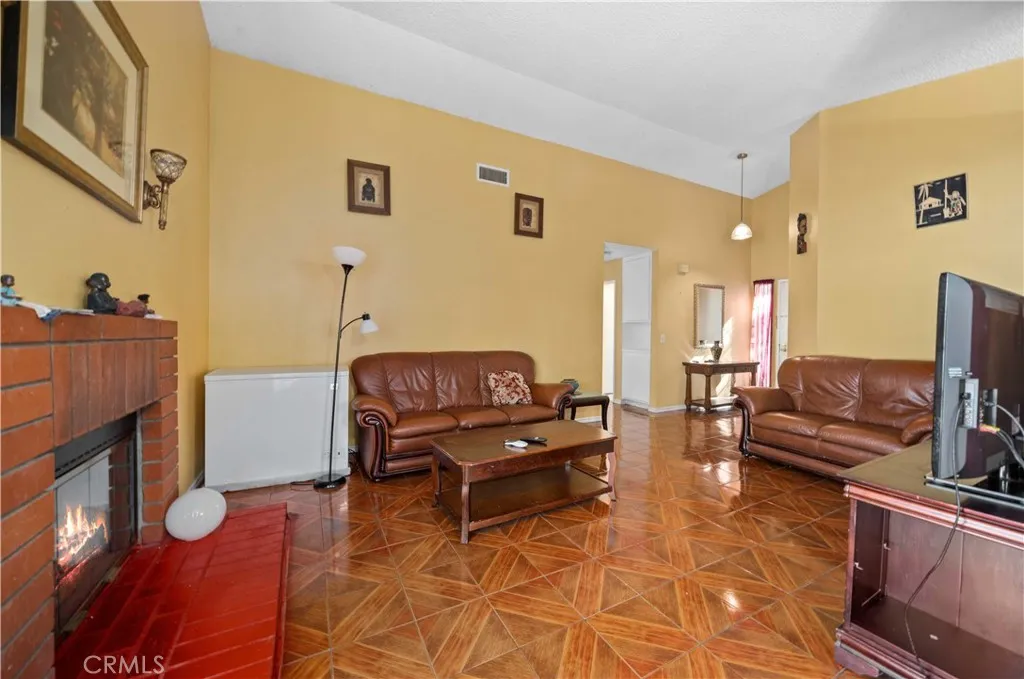 Additional image 11 of 3639 Challenger Court, Palmdale, CA 93550