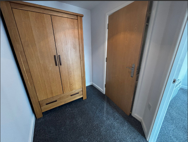 Additional image 6 of Point 2