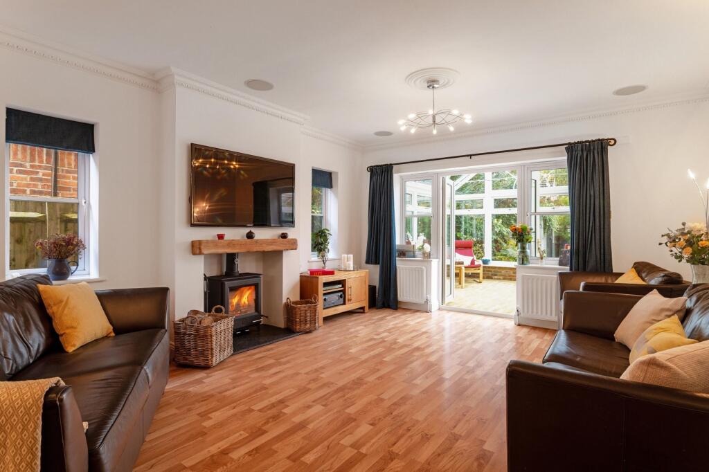 Additional image 19 of Bucknalls Drive, Bricket Wood, AL2