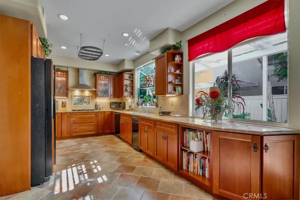 Additional image 12 of 19 Calle De Arena, Rancho Santa Margarita, CA 92688