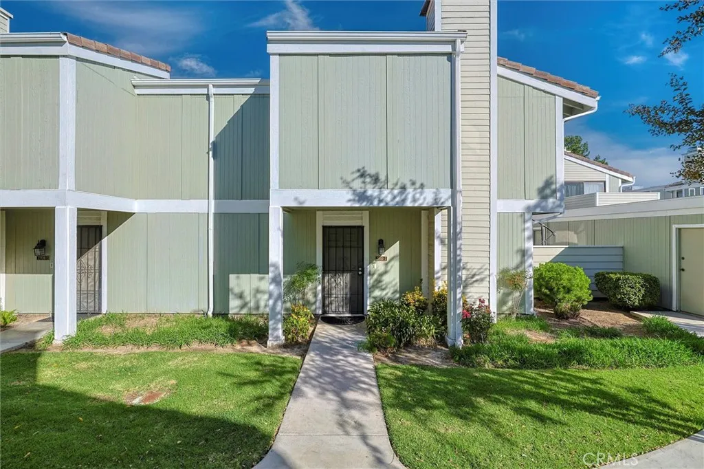 Additional image 4 of 27130 Hidaway Ave Unit 2, Canyon Country, CA 91351