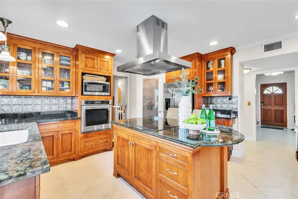 Additional image 13 of 210 S Trevor St, Anaheim, CA 92806