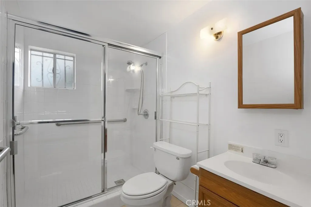 Additional image 51 of 916 S Caswell Ave, Compton, CA 90220