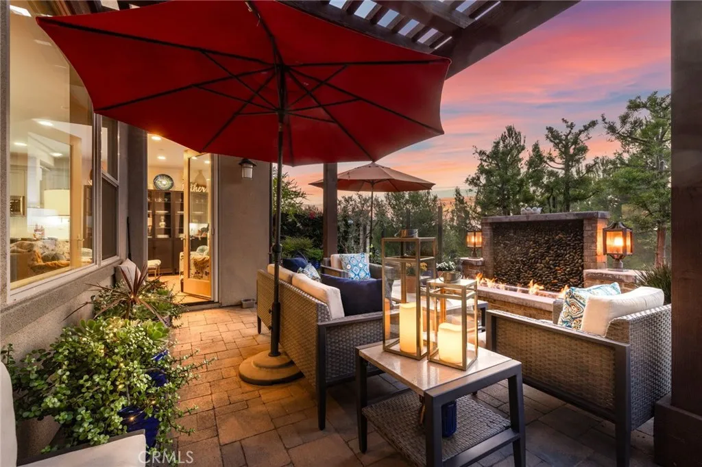 Additional image 39 of 41 Fuchsia, Lake Forest, CA 92630