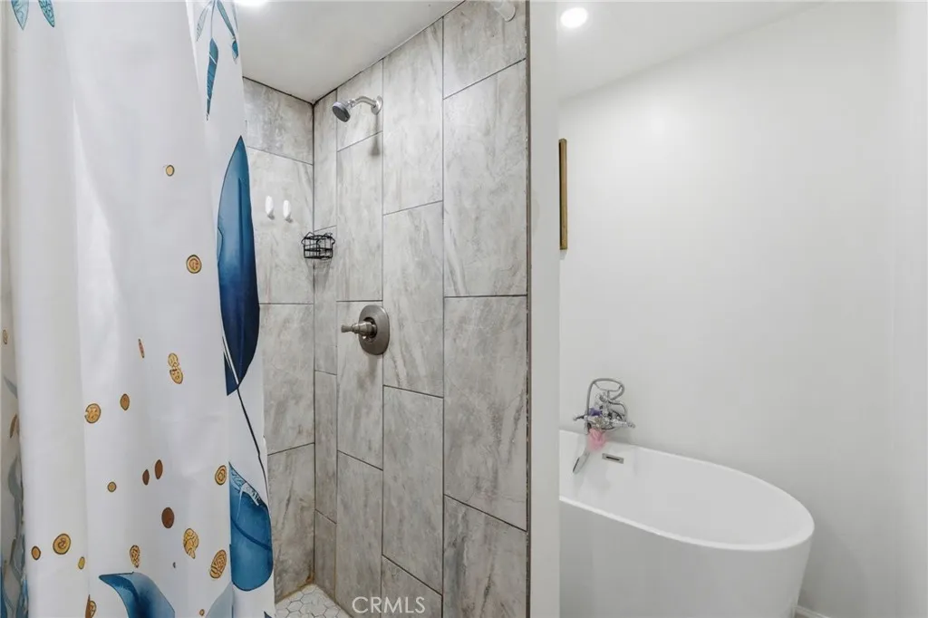 Additional image 70 of 424 W Yale Avenue, Coalinga, CA 93210