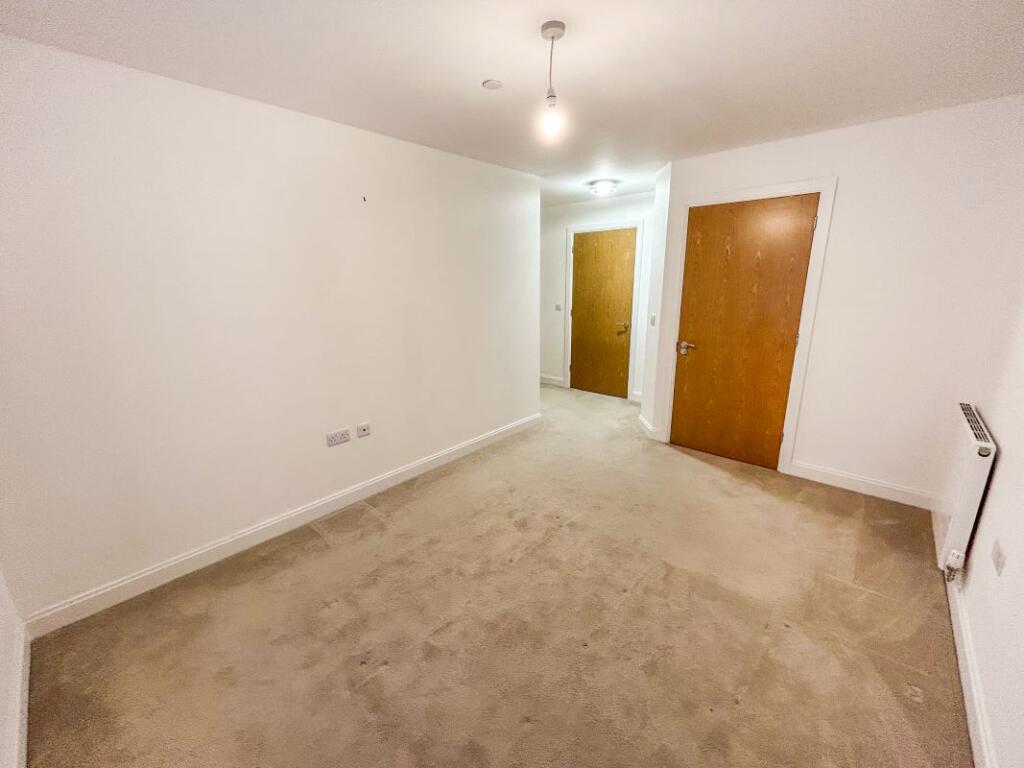 Additional image 9 of Flat 3 Highclere House, 98 Great North Road, Hatfield, Hertfordshire, AL9 5DB