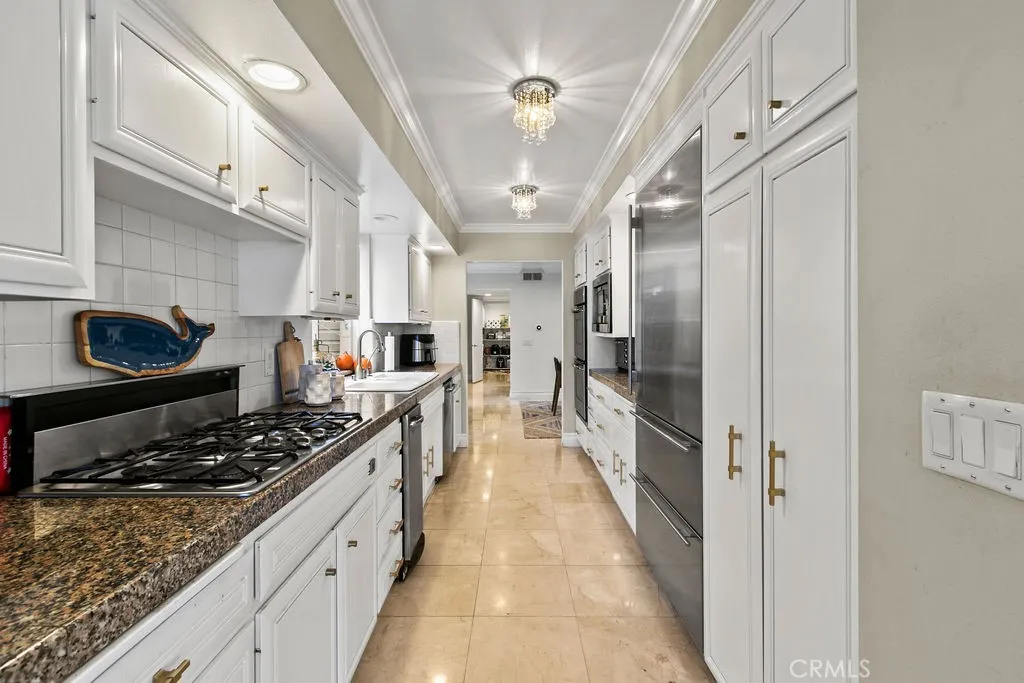 Additional image 70 of 16712 Baruna Ln, Huntington Beach, CA 92649