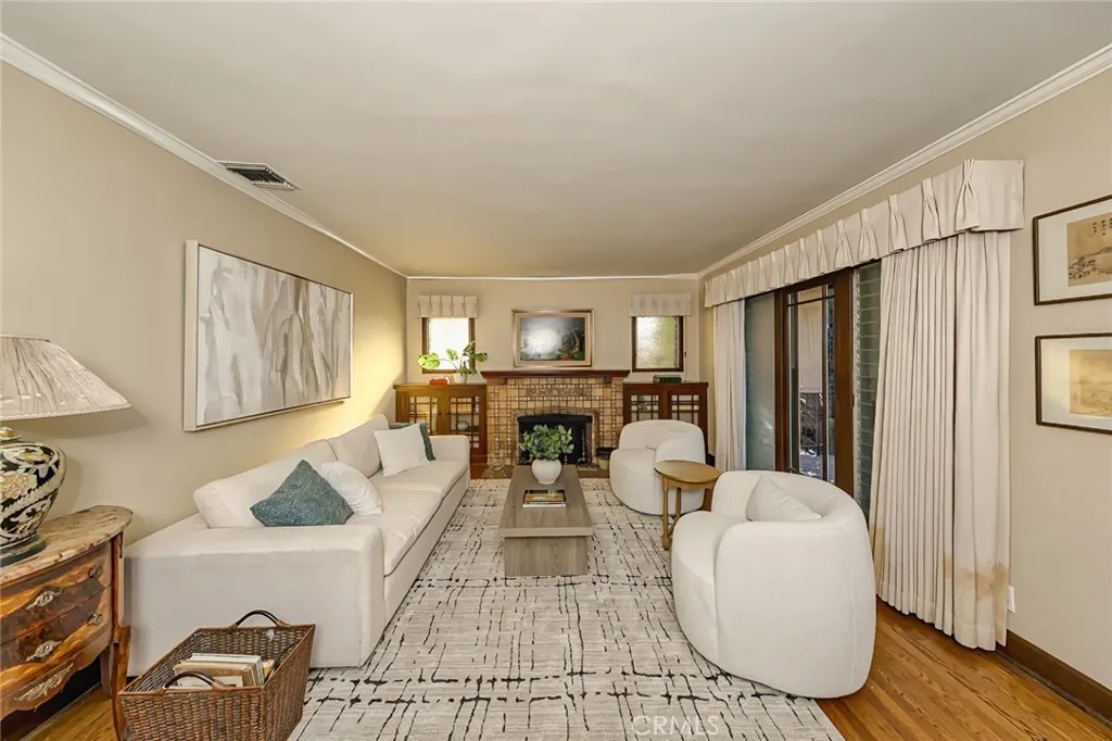 Additional image 2 of 1042 E Tujunga Ave, Burbank, CA 91501