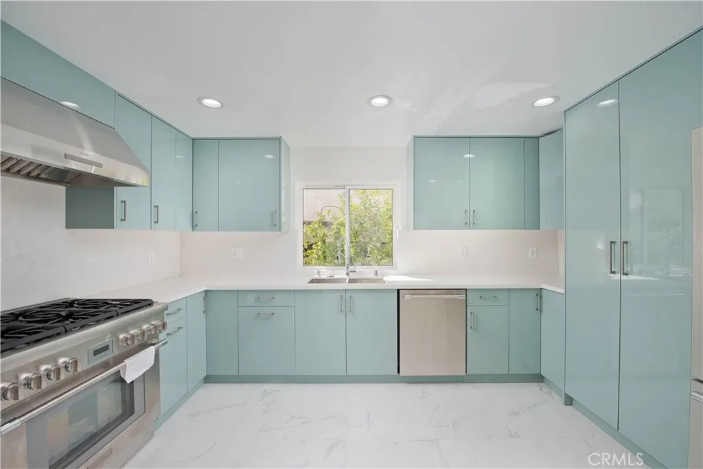 Additional image 7 of 5333 Zelzah Avenue Unit 102, Encino, CA 91316