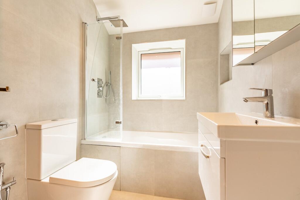 Additional image 10 of Batchwood Drive, St. Albans, Hertfordshire, AL3