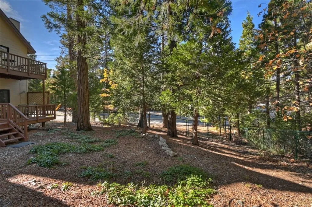 27162 Peninsula Drive, Lake Arrowhead, CA 92352