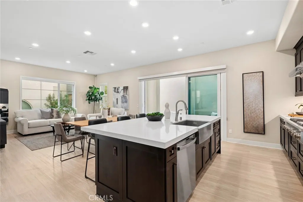 Additional image 9 of 114 Source, Irvine, CA 92618