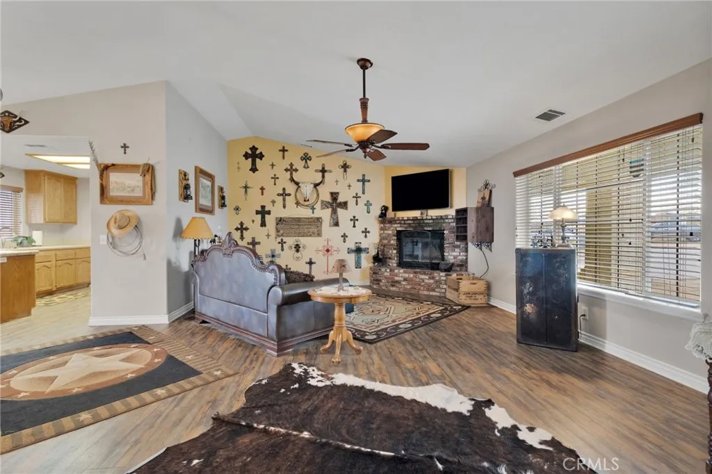 Additional image 7 of 6720 Mono Road, Phelan, CA 92371