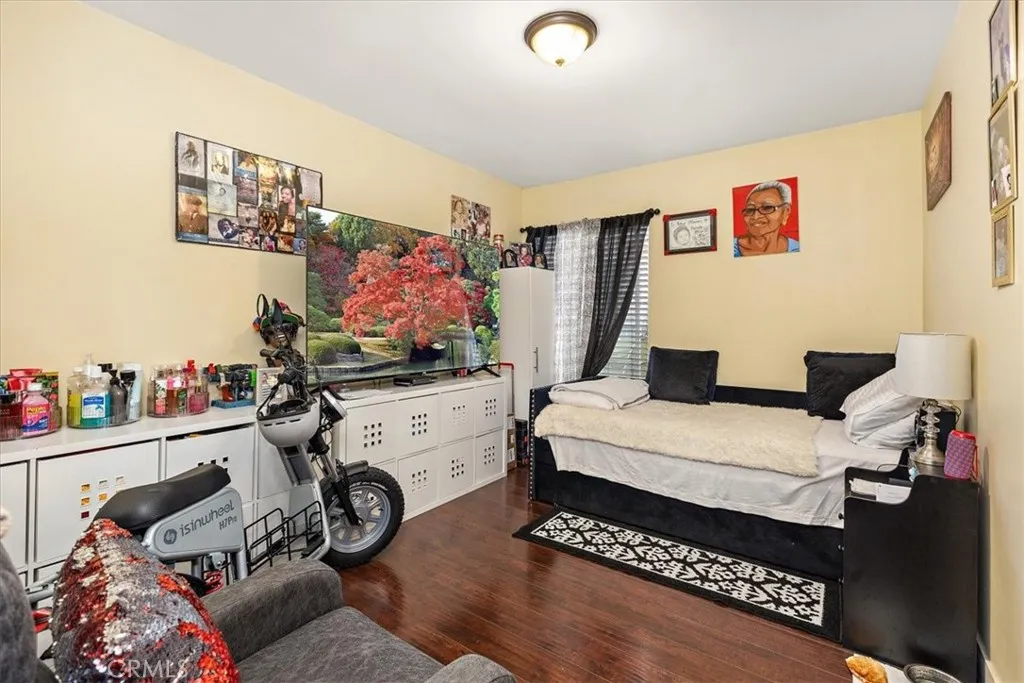 Additional image 87 of 11612 Cimarron Ave, Hawthorne, CA 90250