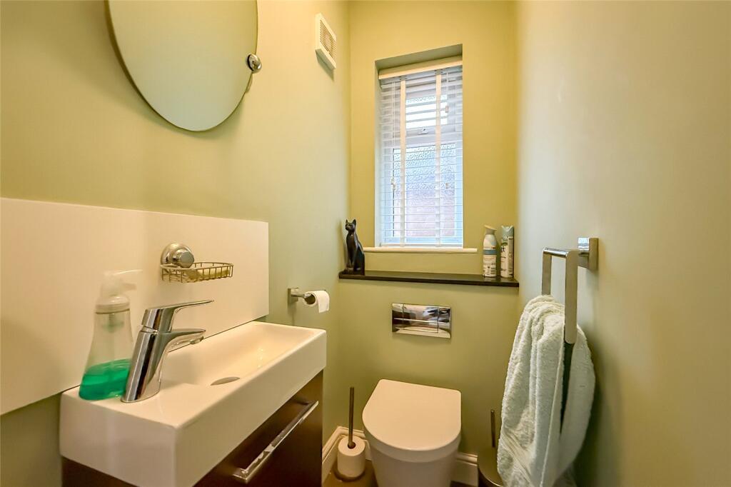 Additional image 15 of High Oaks, St. Albans, Hertfordshire, AL3