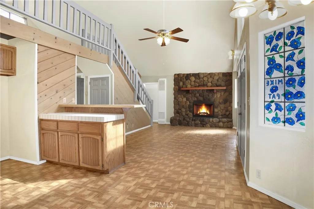 Additional image 8 of 421 Saint Cloud Cir, Big Bear City, CA 92314