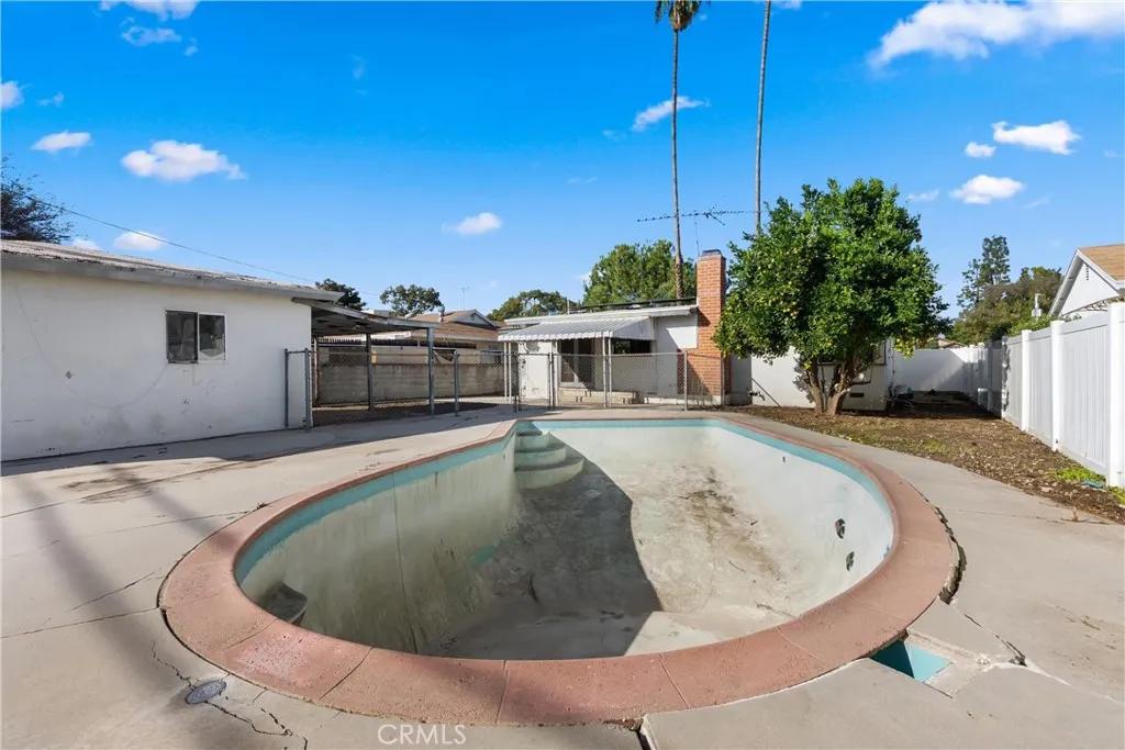 Additional image 77 of 18928 Victory Boulevard, Tarzana, CA 91335