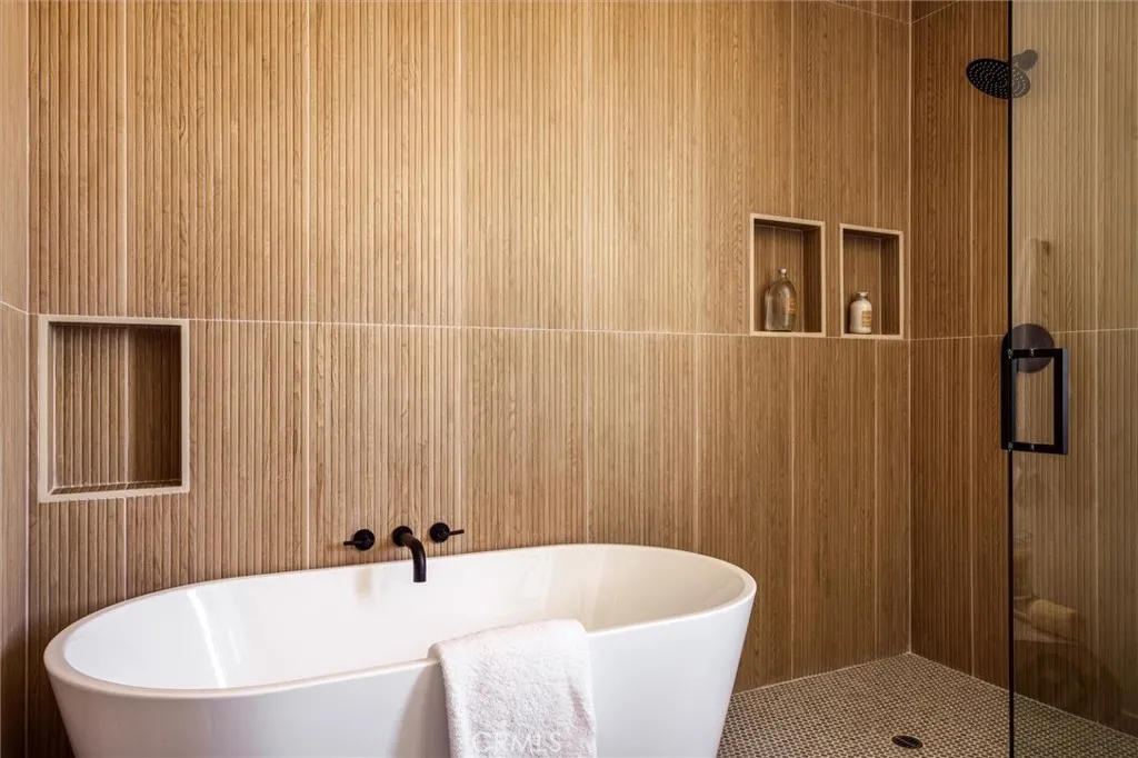 Additional image 41 of 5441 Blackwelder, Los Angeles, CA 90016