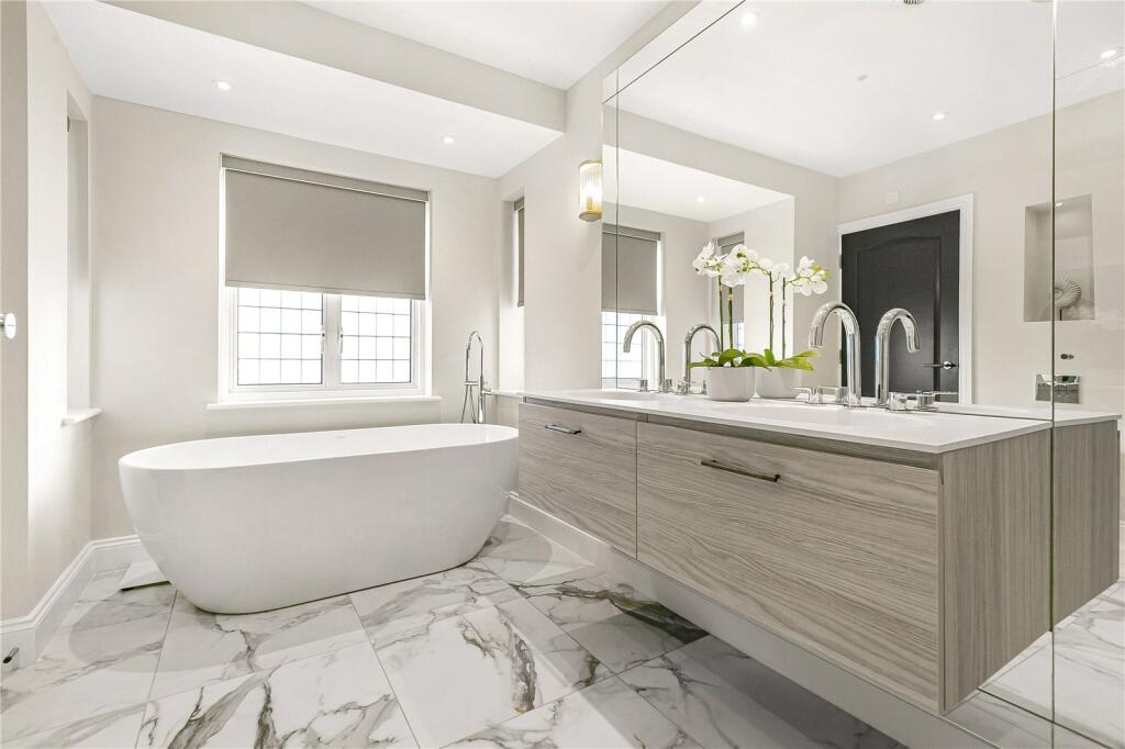 Additional image 26 of Brookmans Avenue, Brookmans Park, AL9