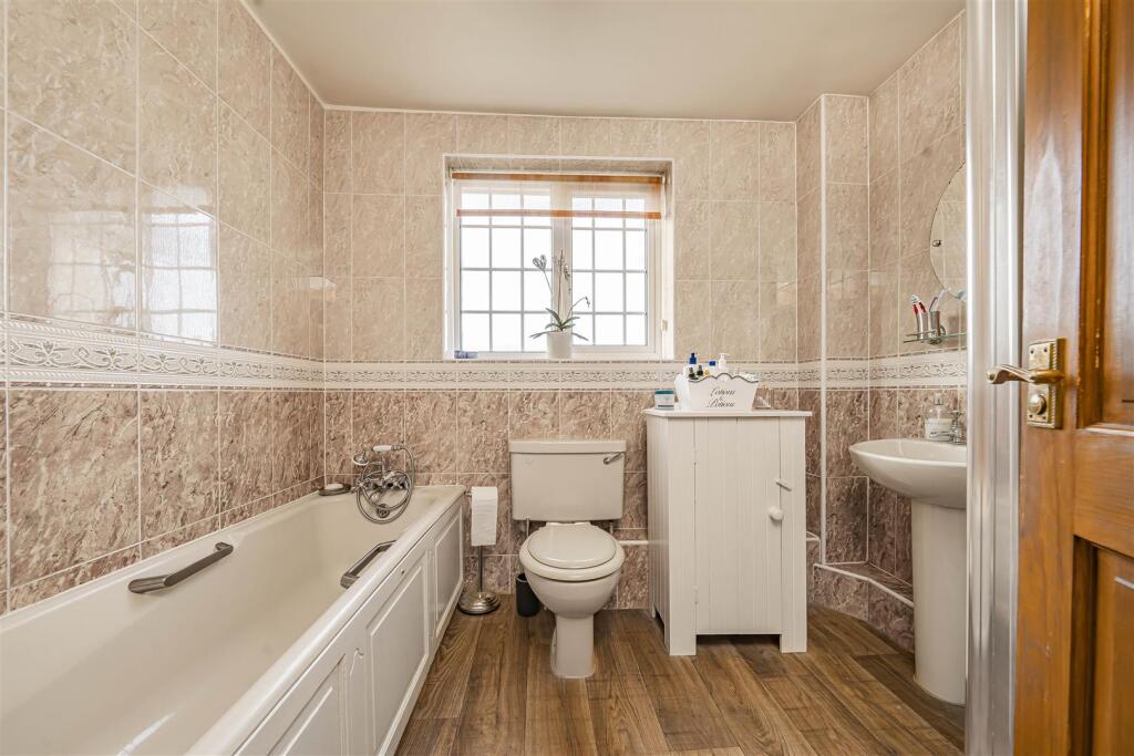 Additional image 15 of Oakwood Road, Bricket Wood, St. Albans