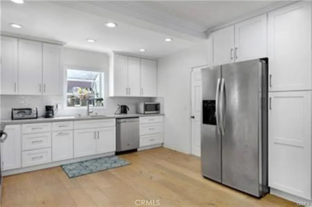 Additional image 36 of 22335 Kittridge Street, Woodland Hills, CA 91303