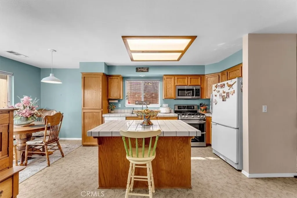 Additional image 56 of 216 Aspen Way, Red Bluff, CA 96080